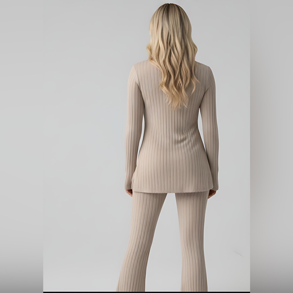 LAST ONE 🔥 Beige Ribbed Split Hem Tee & Flare Leg Pants - Picture 6 of 9